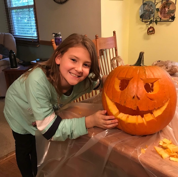 Meet your Posher, Ruth - Picture 1 of 1